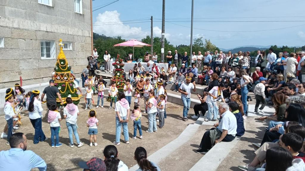 Festa dos Maios en Vilaboa (Pontevedra)