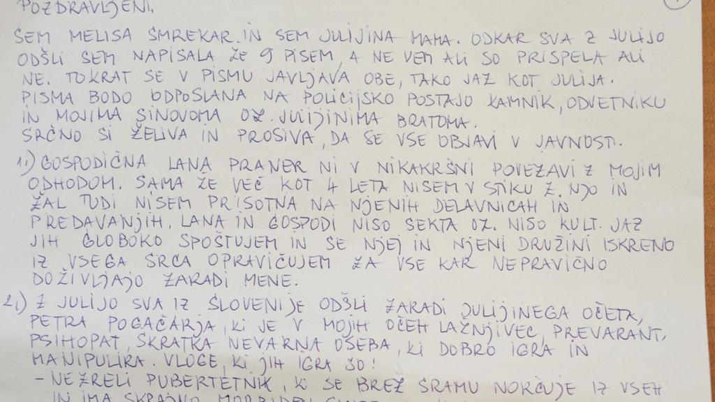 Una de las cartas manuscritas enviadas por la madre con matasello español.