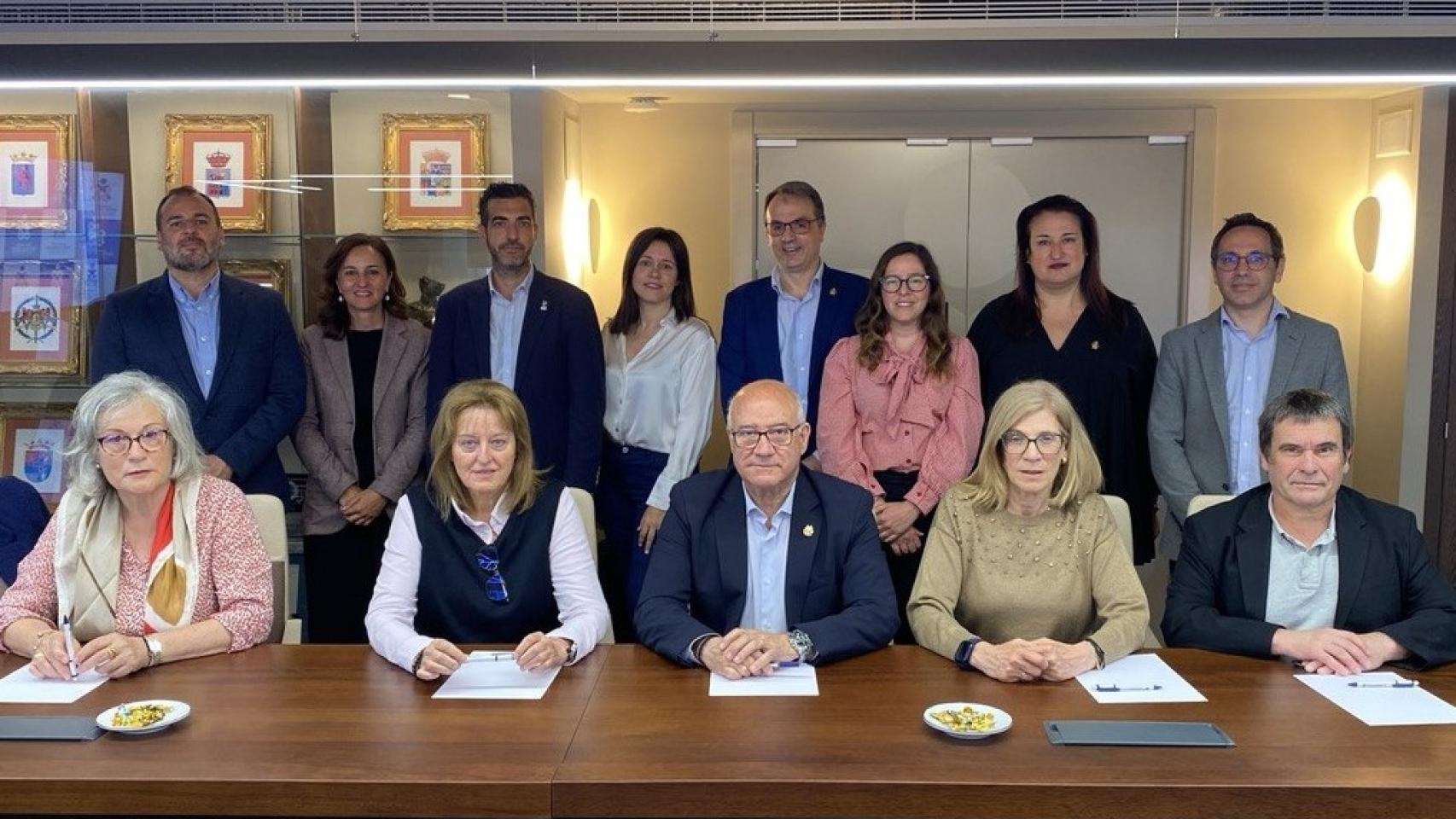 Integrantes de la comisión promotora de la Academia de Ciencias de la enfermería