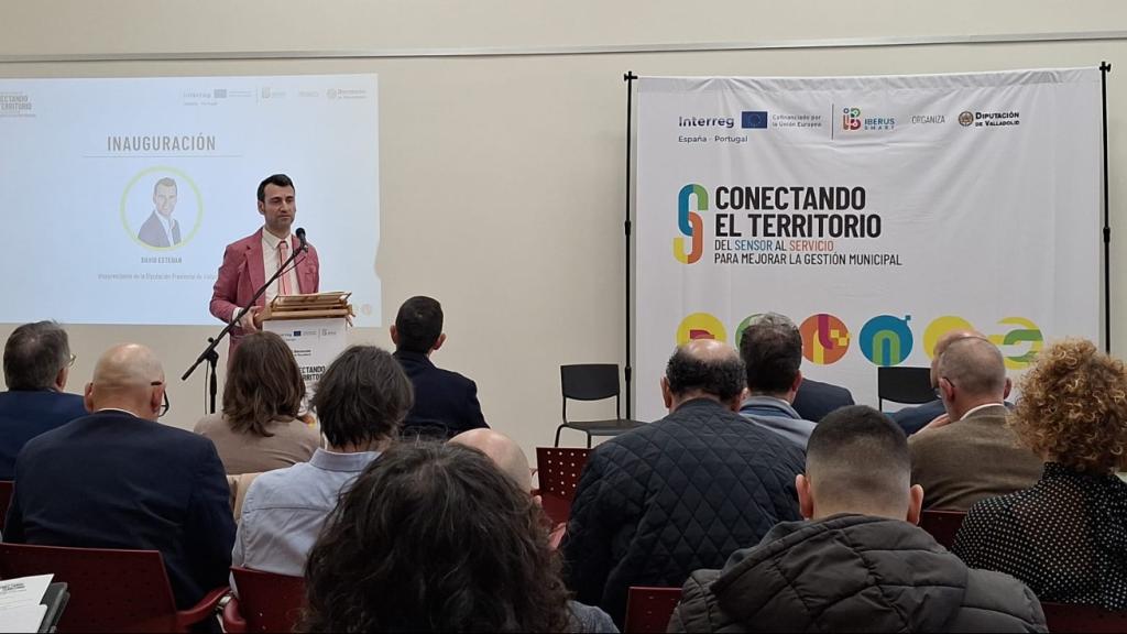David Esteban interviene en 'Conectando el territorio'