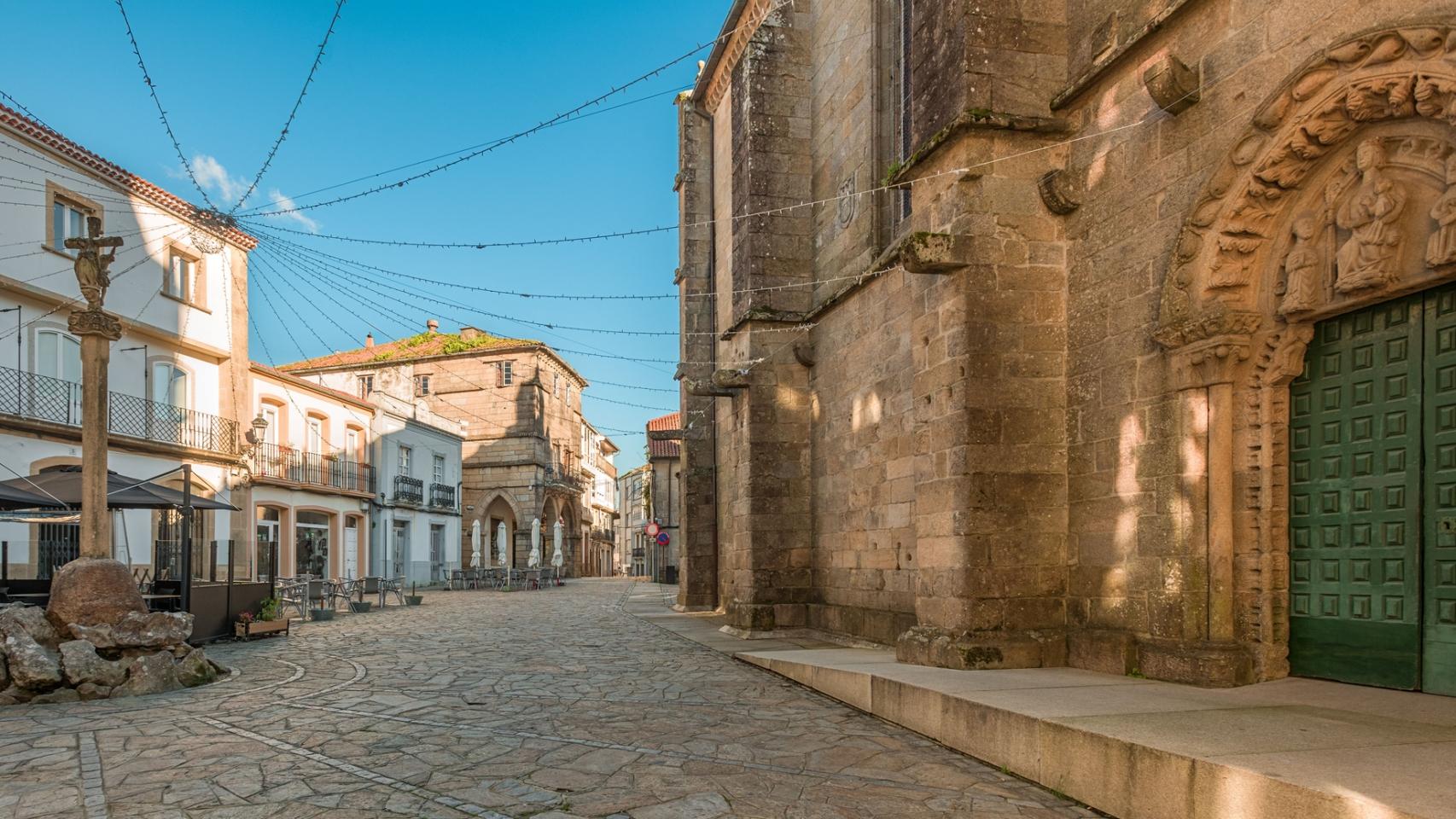 Calles empedradas en Noia (A Coruña)