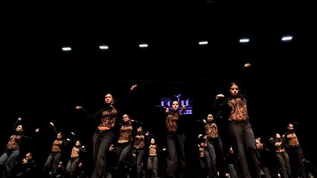 Coreografía 'Negra y Sombra' de la escuela Arte&Danza de Vigo