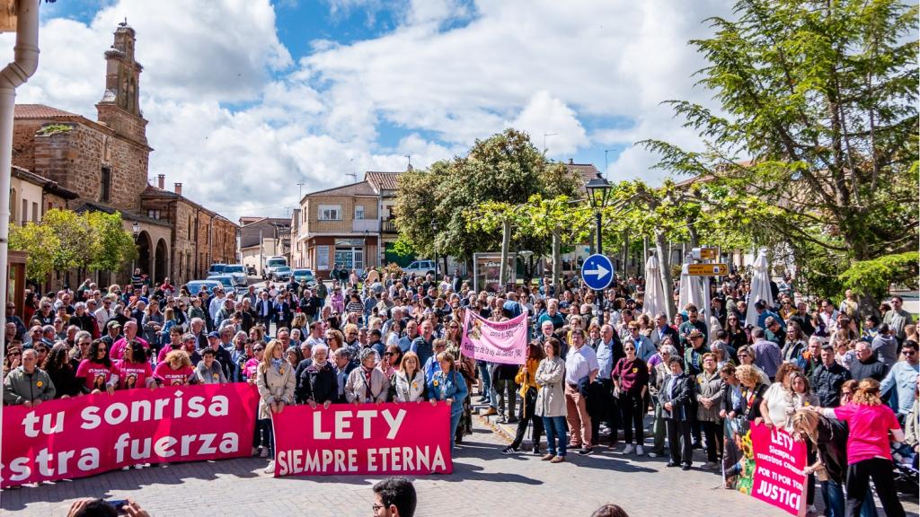 Unas 500 personas reclaman en Tábara (Zamora) el endurecimiento de la Ley del Menor