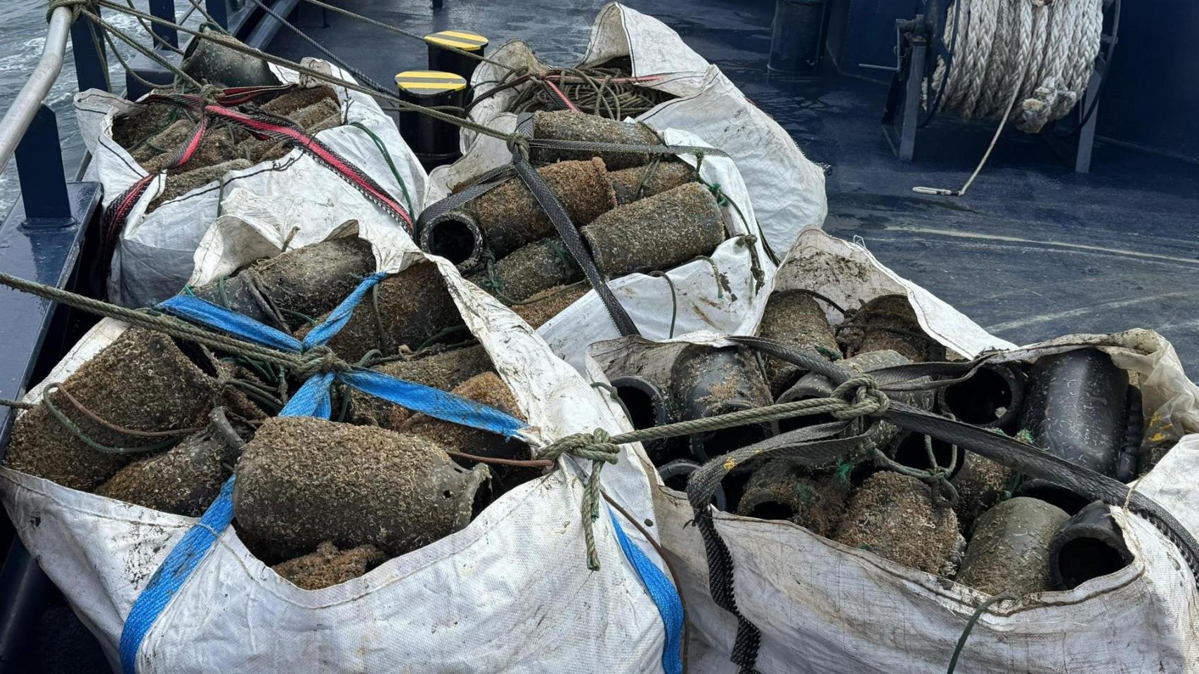 Golpe al furtivismo en A Guarda (Pontevedra): Incautados 75 kilos de pulpo y 430 cacharros ilegales