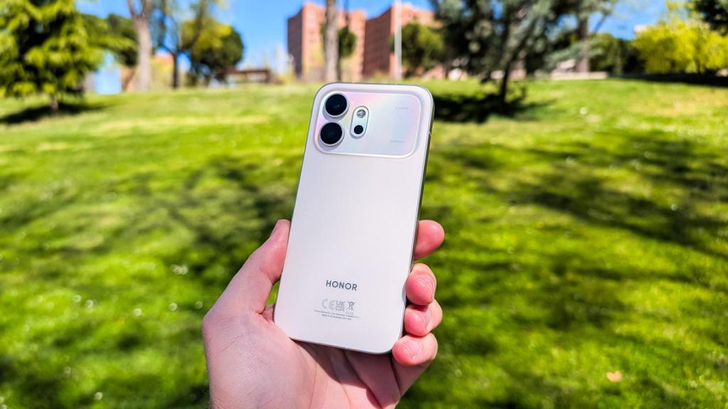 El HONOR 600.