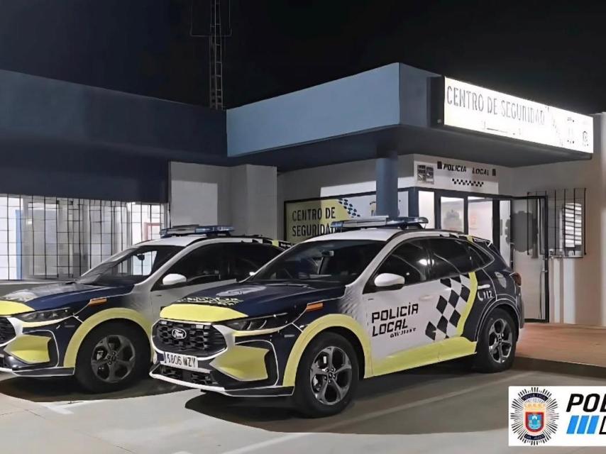 Un par de coches patrulla de la Policía Local de San Javier.