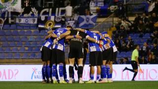 piña jugadores hercules antes de un partido.jfif