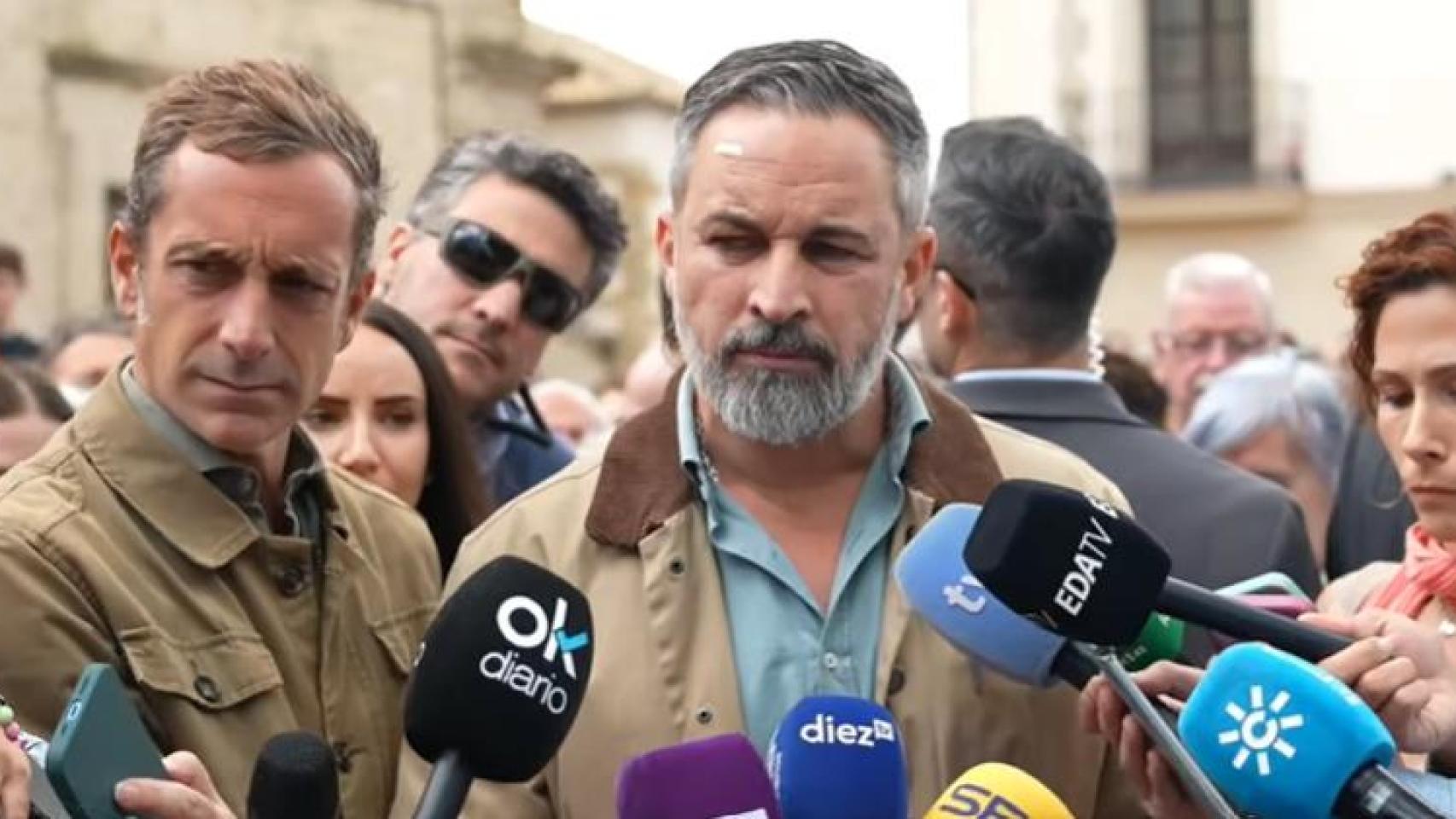 Abascal señala a Sánchez como  el principal problema de los españoles  y le acusa de querer  robar  las elecciones de 2027