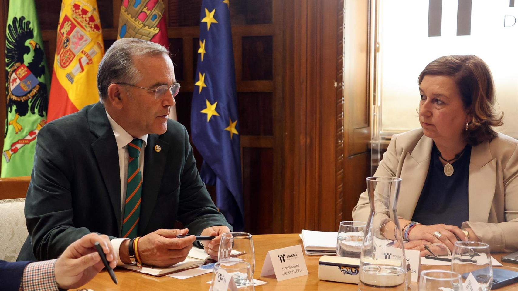 Gregorio y Cedillo han mantenido un encuentro en la sede de la Diputación provincial. 