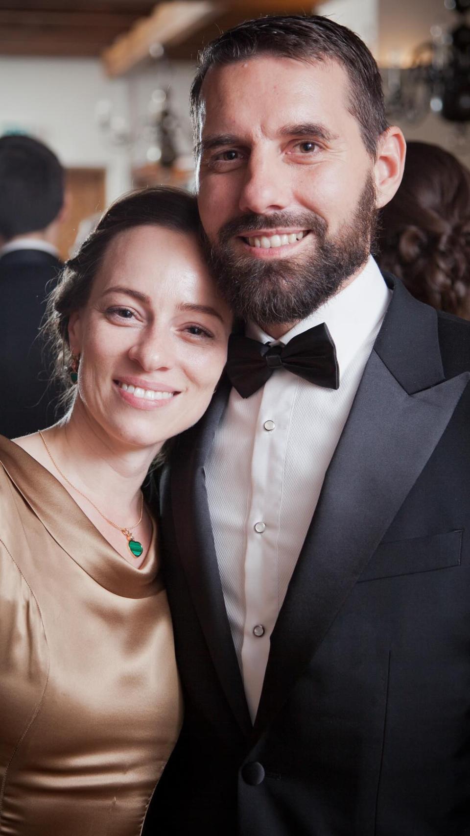 Nicolás y Alina-Maria en un acto público.