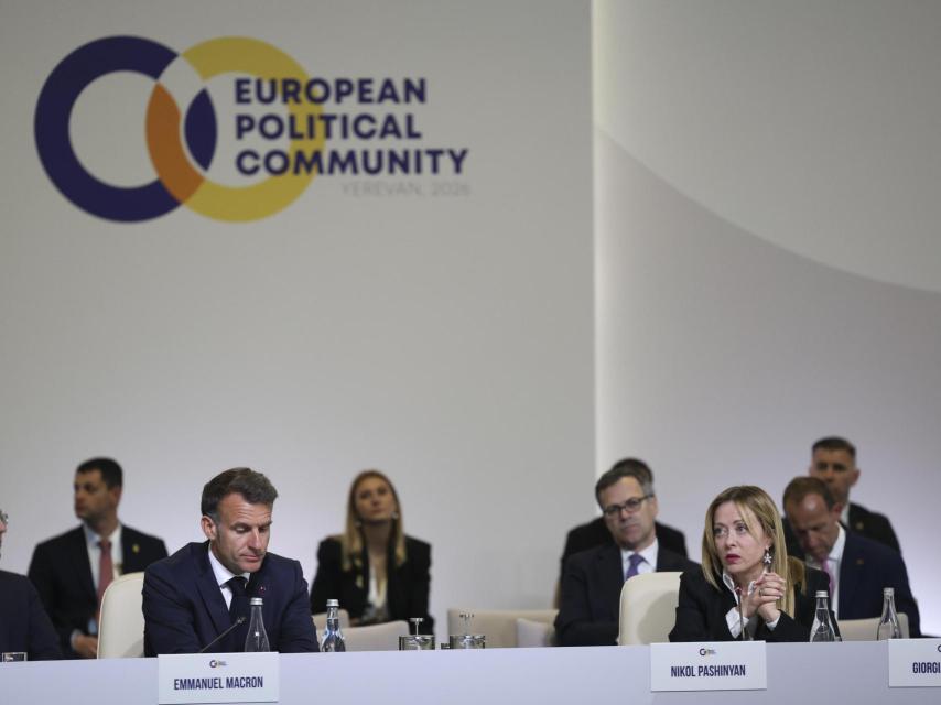 Emmanuel Macron y Giorgia Meloni, durante la cumbre de la Comunidad Política Europea en Yereván