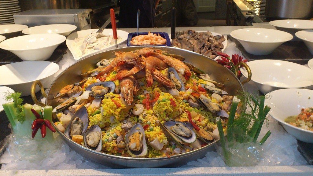 Una 'paella' con arroz basmati.