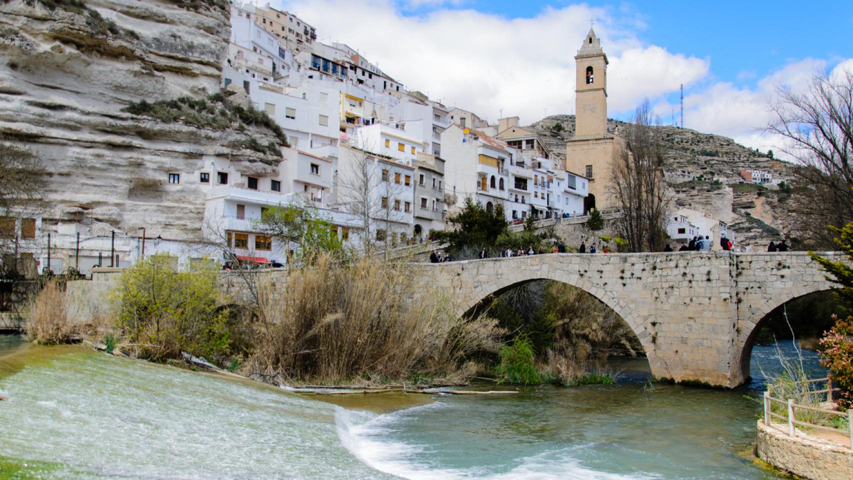El río Júcar a su paso por Alcalá del Júcar, en Albacete.