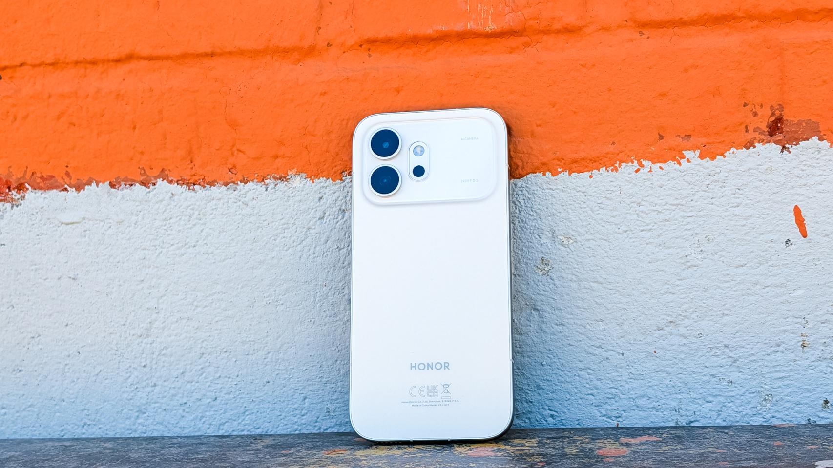 El HONOR 600. 