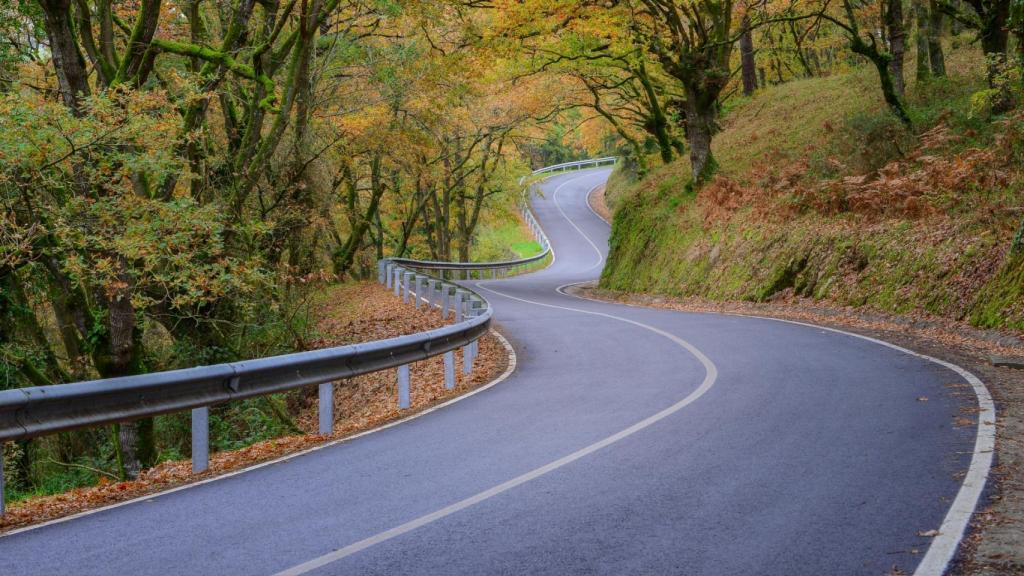 Imagen de archivo de una carretera