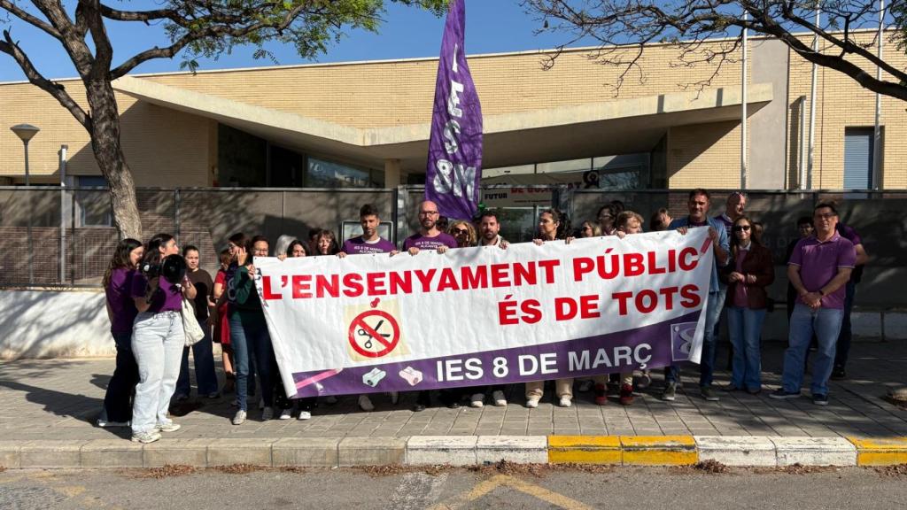 Profesores de un instituto de Alicante, en una manifestación reciente.