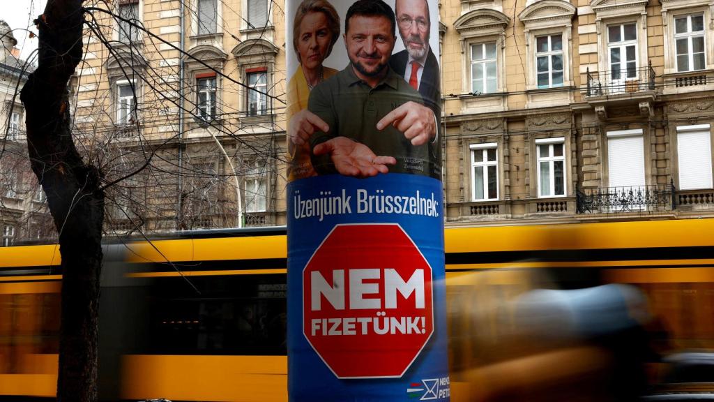Cartel diseñado por la empresa de Gyula Balásy para la campaña electoral de Fidesz