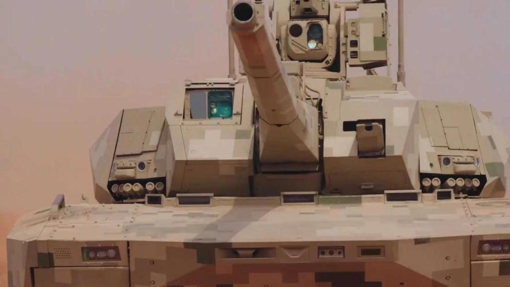 Sensores equipado en la torreta del tanque Type 100 chino