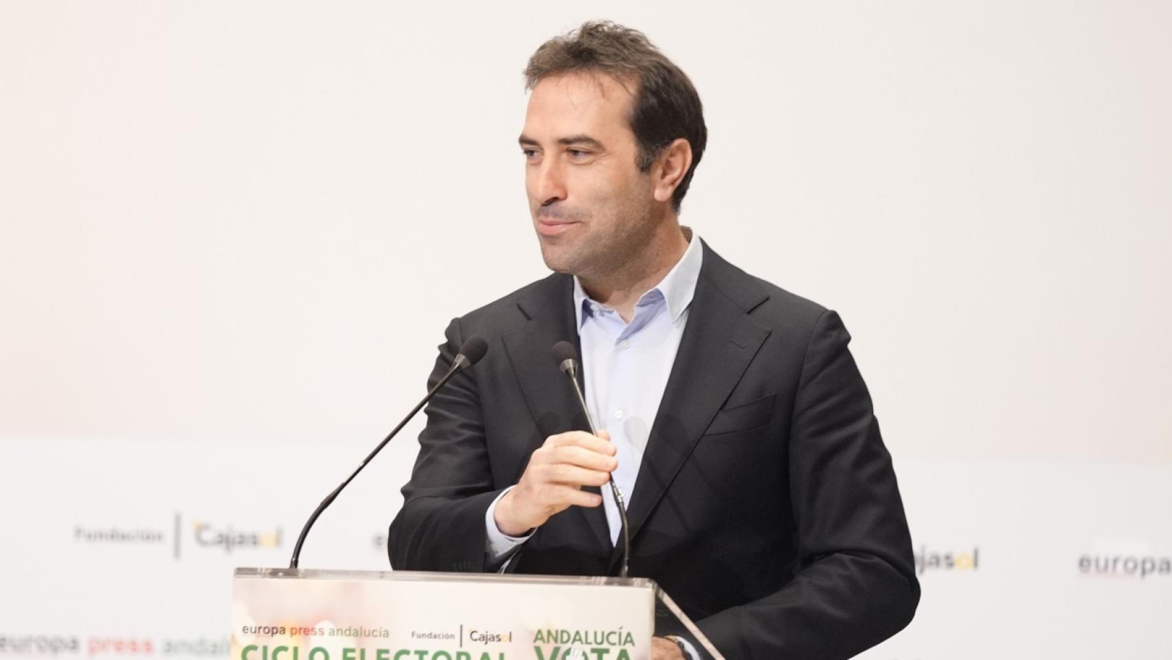 Carlos Cuerpo interviene en un desayuno informativo en Sevilla.