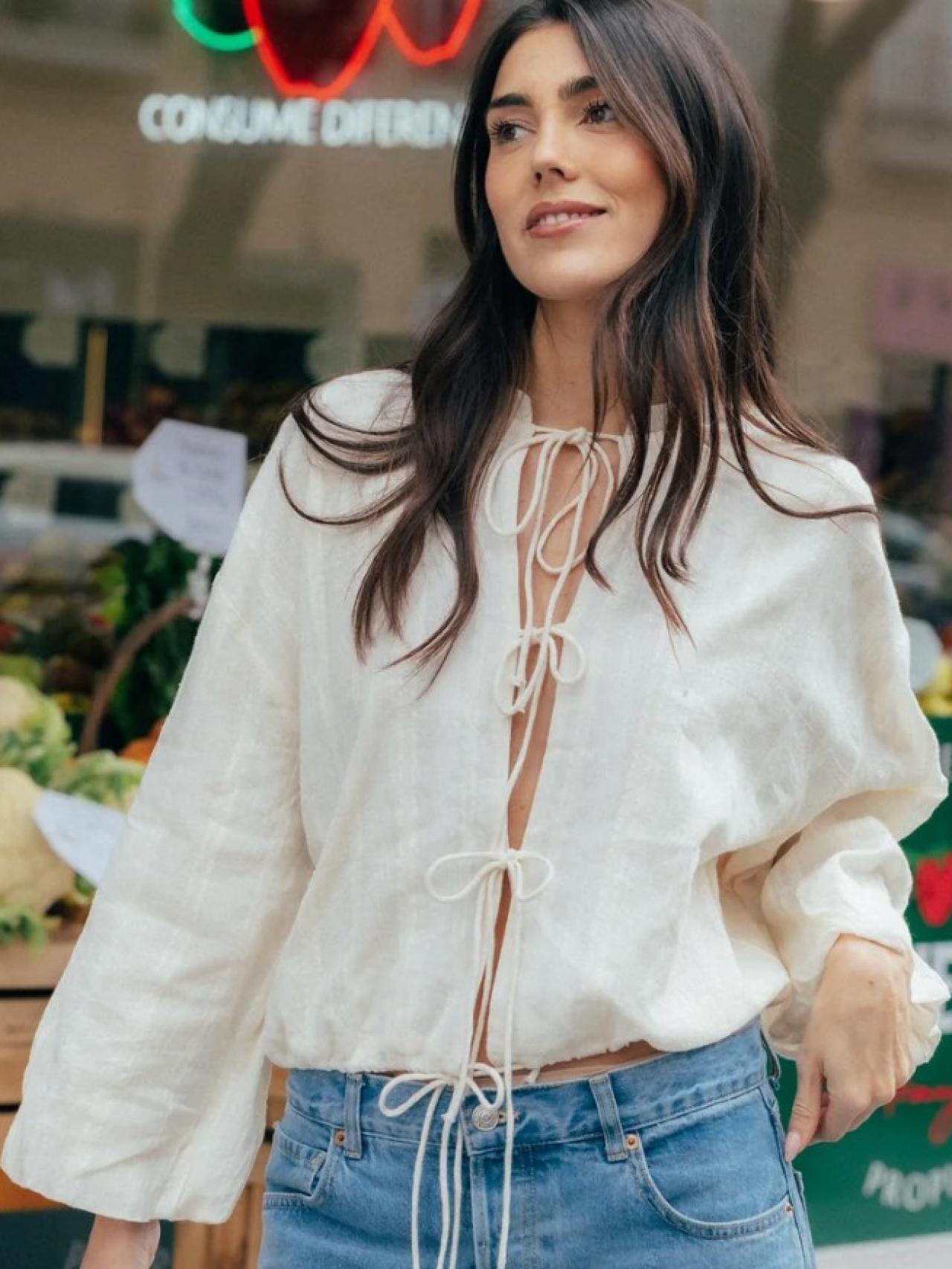 Anna Padilla con blusa de NoNiNá.