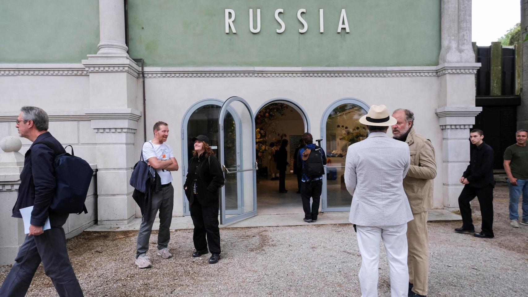 Fachada del pabellón de Rusia en la Bienal de Venecia