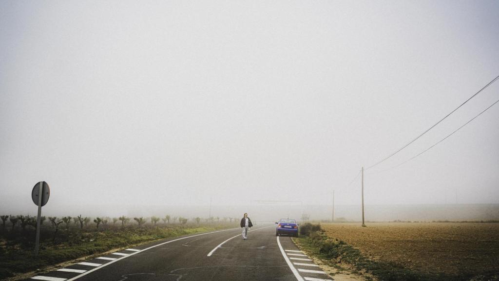 Borja Navarro, perdido en un paisaje entre la niebla.