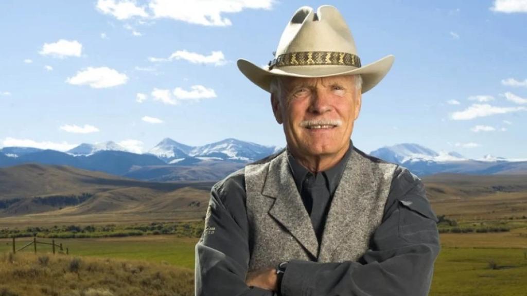 Ted Turner, dueño y fundador de CNN, ante las hectáreas de Yellowstone que adquirió como reserva natural. 