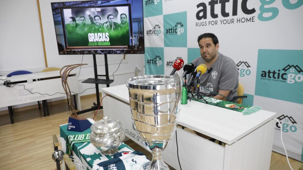 Joaquín Rocamora en su última rueda de prensa del CBM Elche.