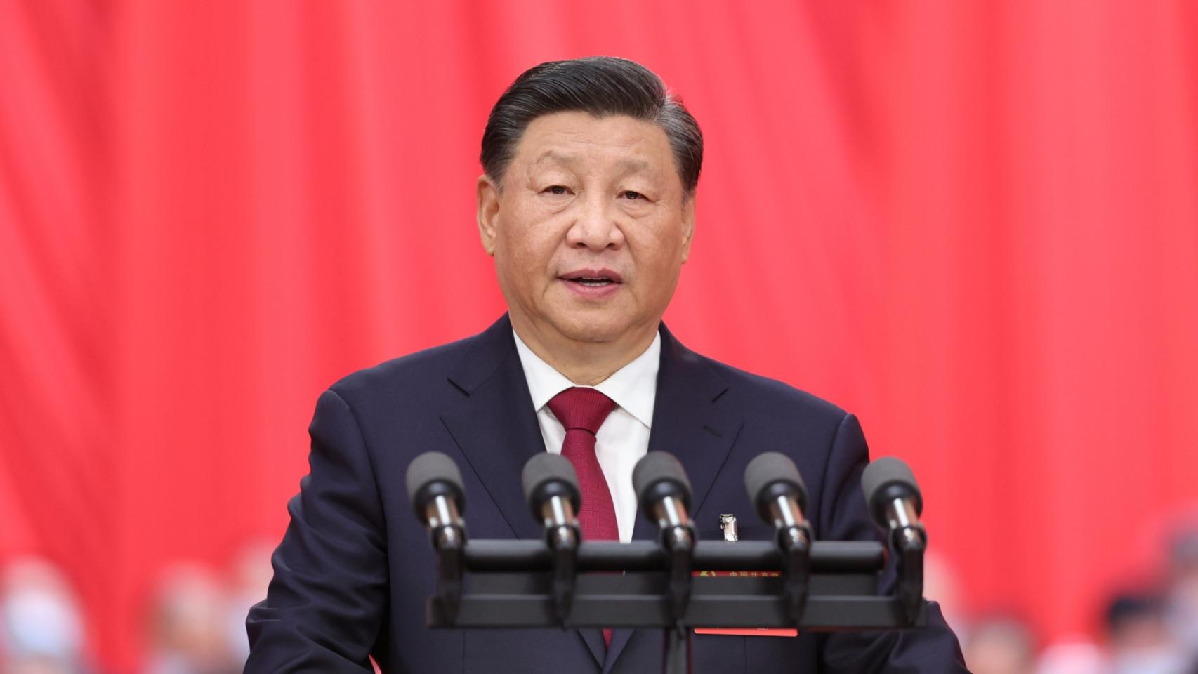 China endurece las normas: limita y reduce la estancia de científicos extranjeros a 30 días y aumenta su control