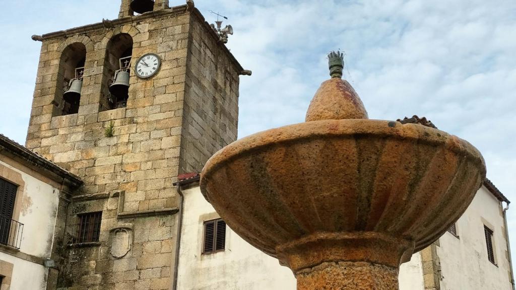 Fuente San Martín de Trevejo.jpg