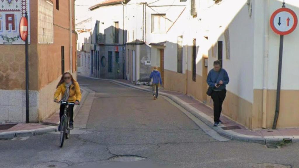 Una imagen de la calle Miguel Delibes de Portillo