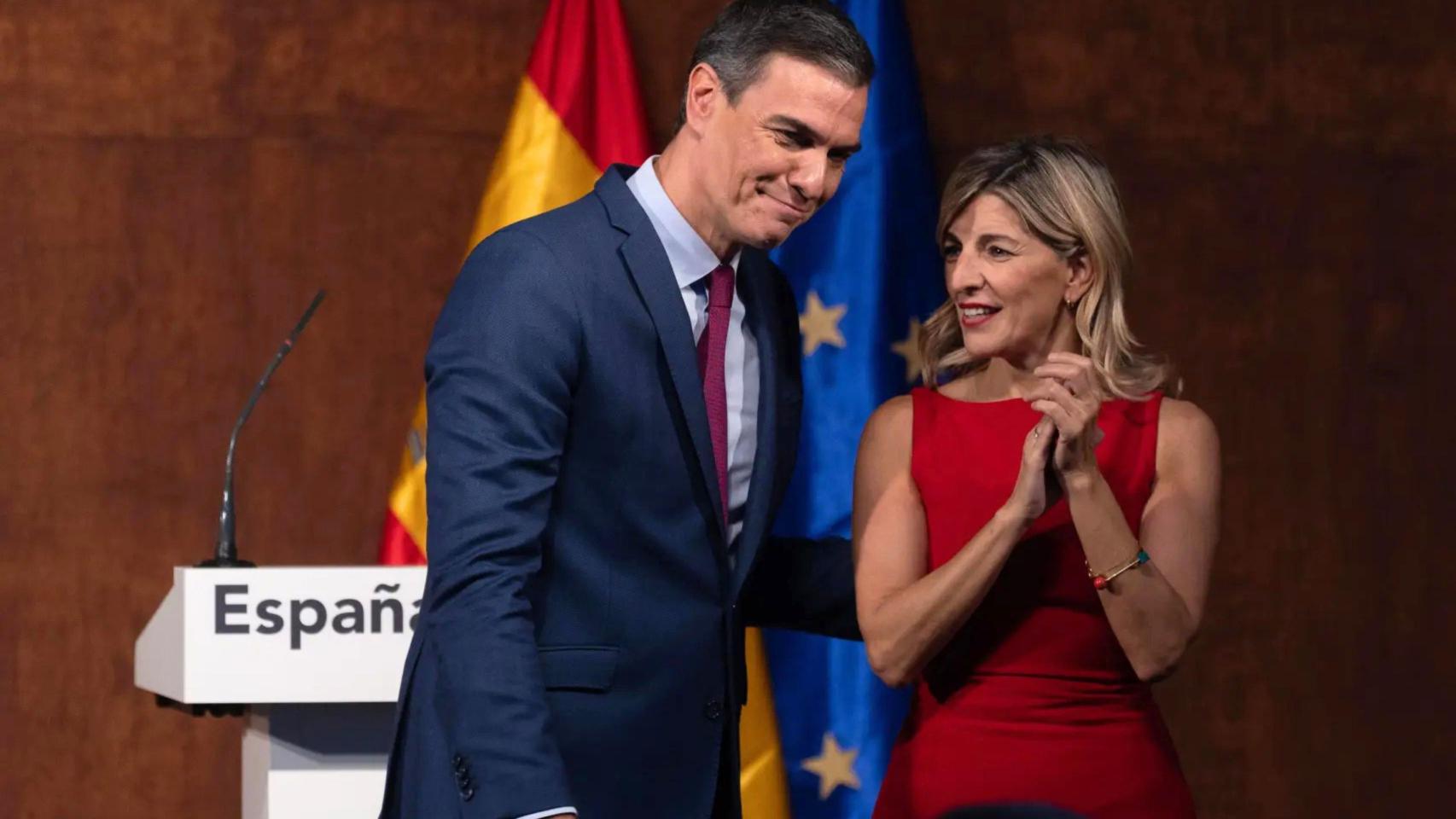 Yolanda Díaz, ministra de Trabajo, con Pedro Sánchez, presidente del Gobierno