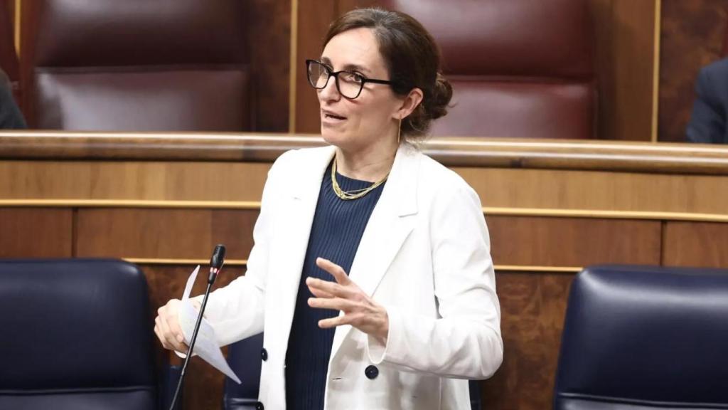 La ministra de Sanidad, Mónica García, este miércoles durante la sesión de control en el Congreso. EP