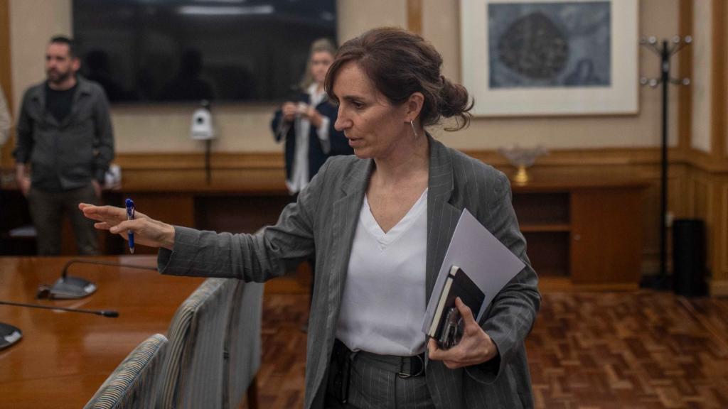 Mónica García, ministra de Sanidad, durante la reunión celebrada esta mañana con Fernando Clavijo, presidente de Canarias. 