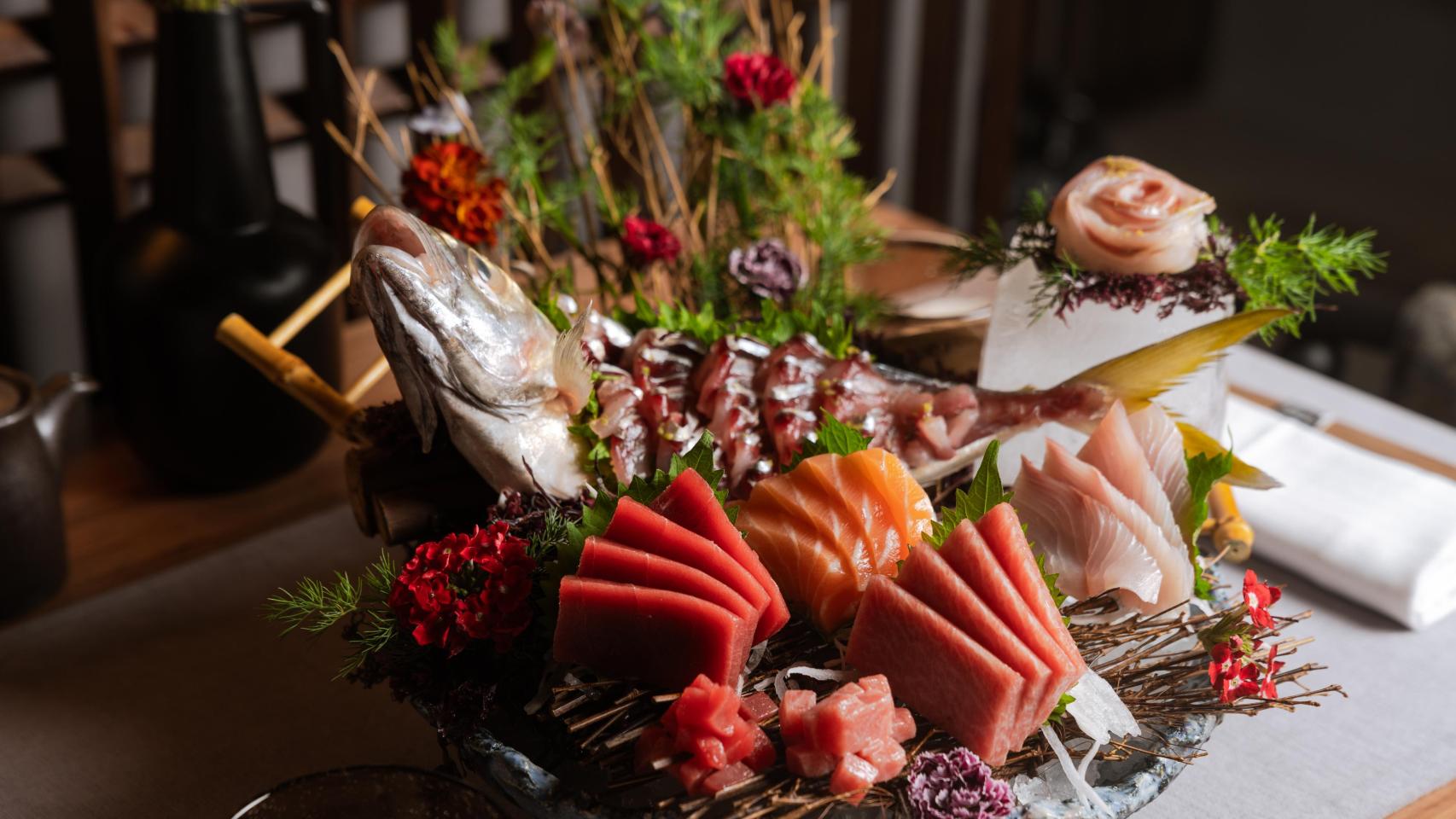 Los sashimis de Ta-Kumi son espectaculares por su sabor y presentación.
