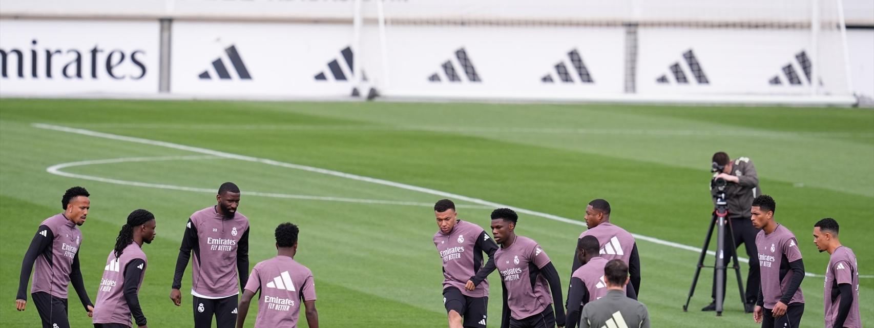 Entrenamiento del Real Madrid en Valdebebas