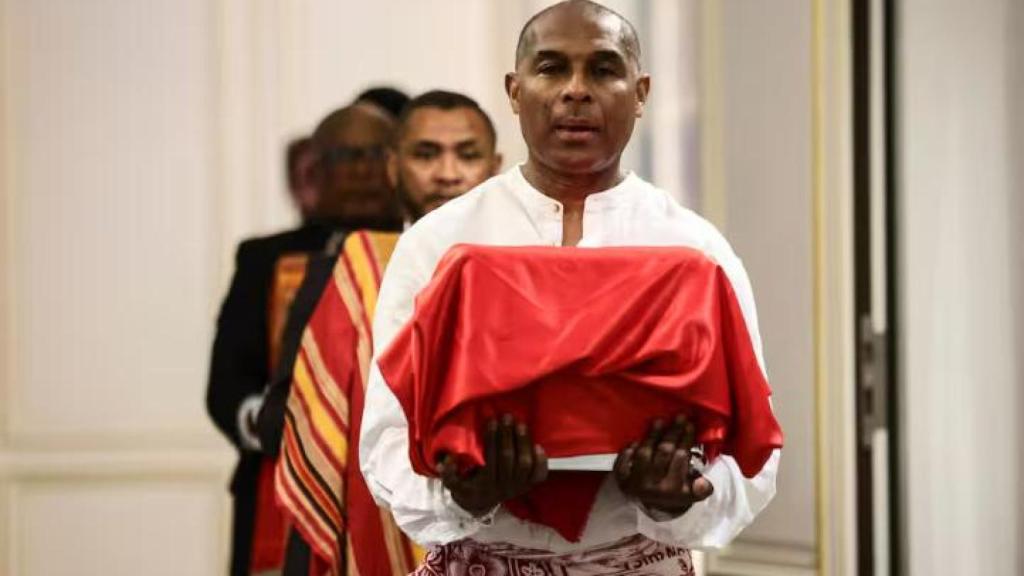 Ceremonia de devolución de tres cráneos originarios de Madagascar, pertenecientes a colecciones públicas francesas, en 2025