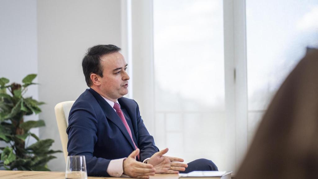 Redondo dice que quiere volver a la primera línea política.