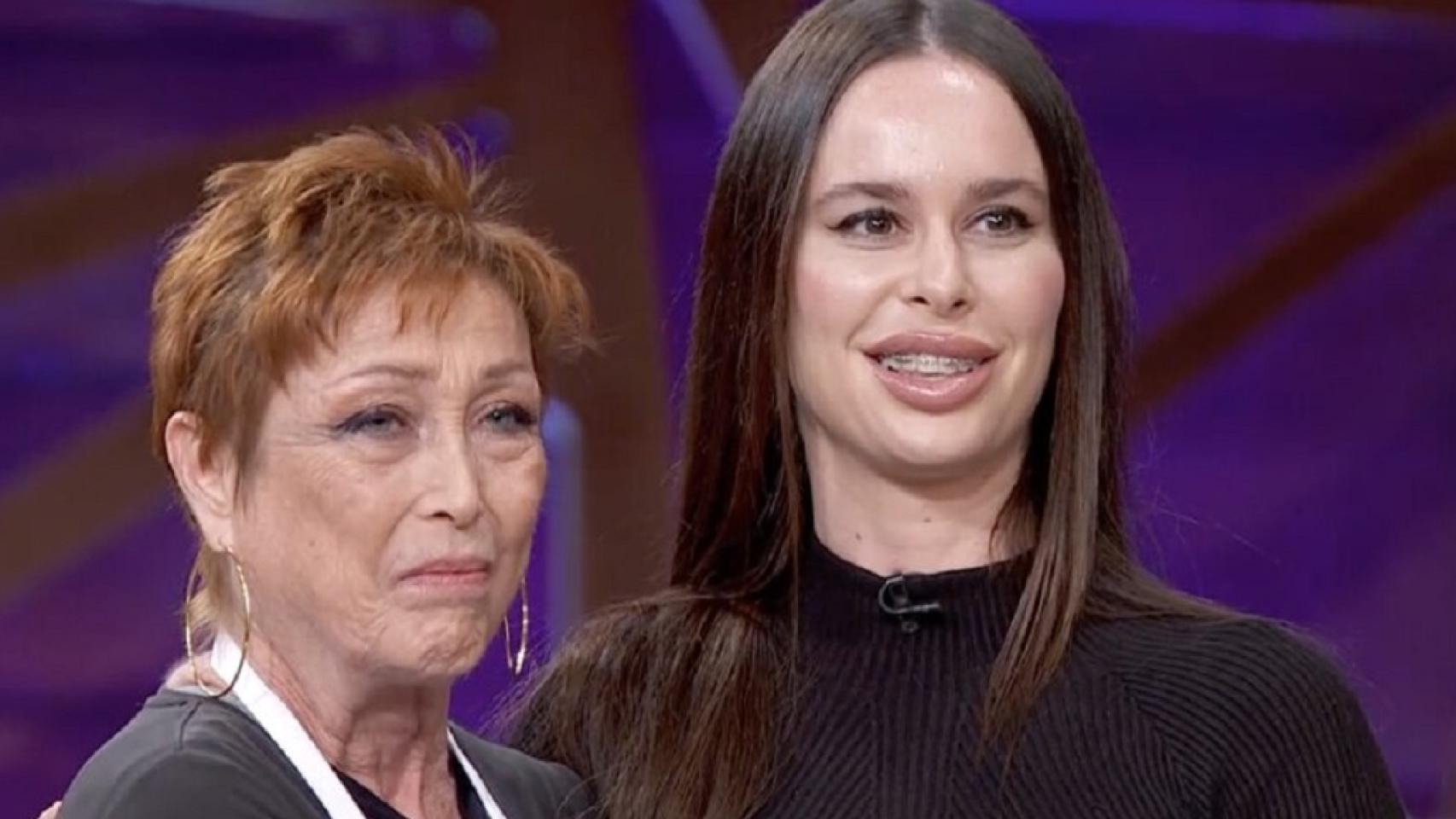 María Iborra acompañó a su madre, Verónica Forqué, en una de las entregas de 'MasterChef Celebrity 6'.
