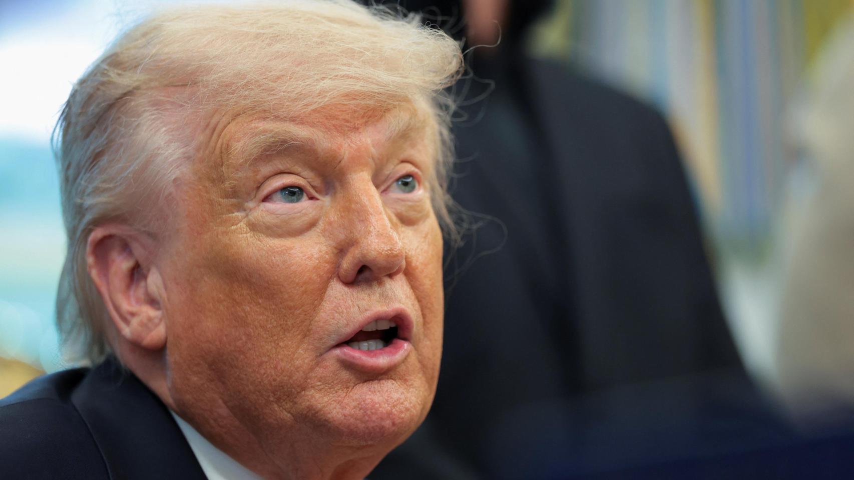 El presidente estadounidense Donald Trump organiza un evento con luchadores de la UFC en la Casa Blanca.