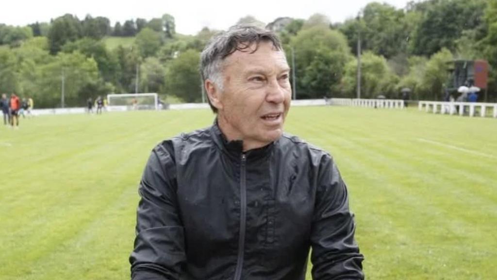 Ángel Mateos, tras el su partido en Tercera RFEF con 70 años.