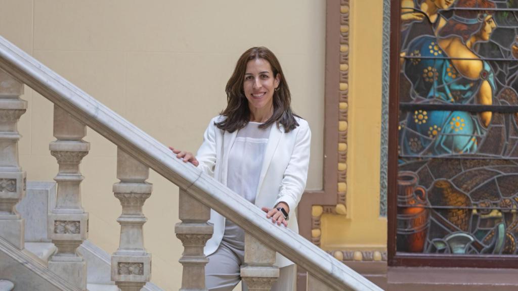 Gómez, en la escalinata de la Casona del Parque.