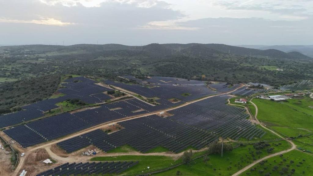 Parque fotovoltaico construido por Negratin
