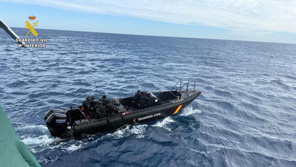 Operativo de la Guardia Civil en el Océano Atlántico.