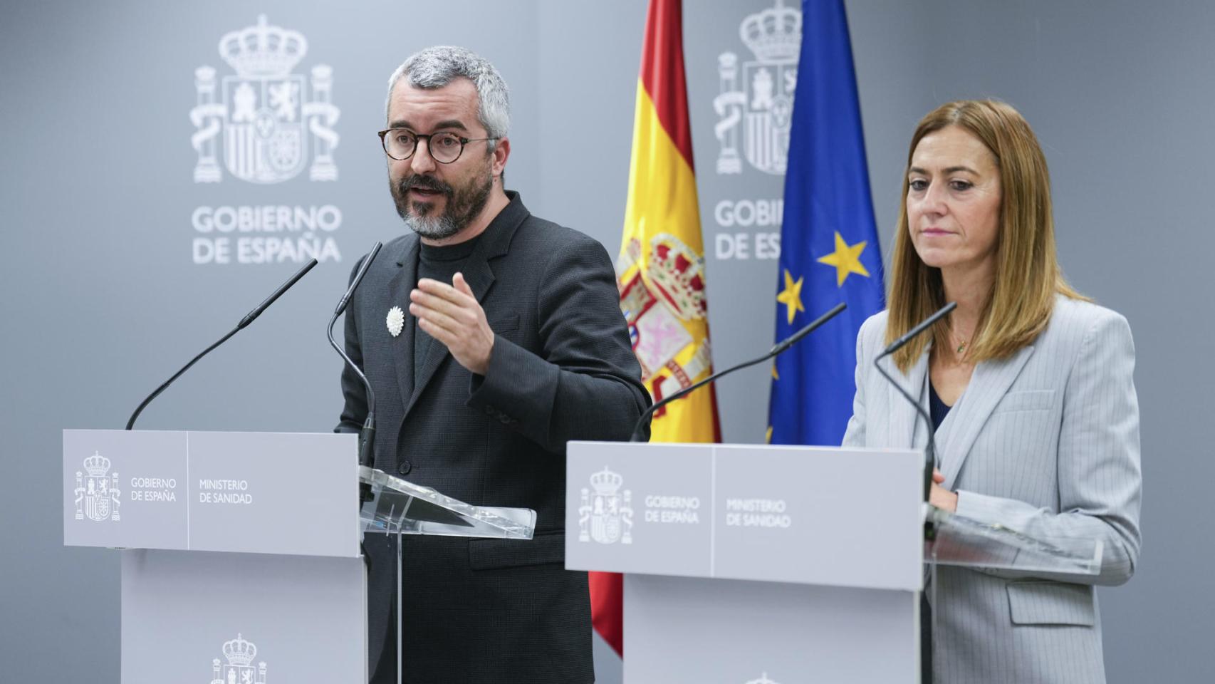 El secretario de Estado de Sanidad, Javier Padilla, ofrece una rueda de prensa conjunta con la secretaria general de Protección Civil y Emergencias, Virginia Barcones.