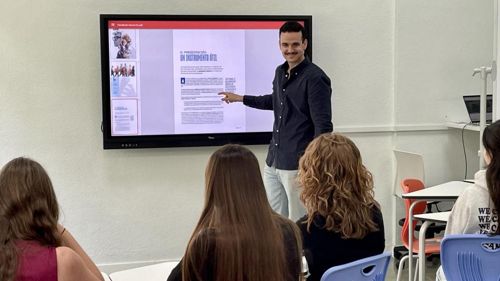 Nasaik Badorrey, exalumno de Escuelas Pías y actual profesor de bachillerato. 