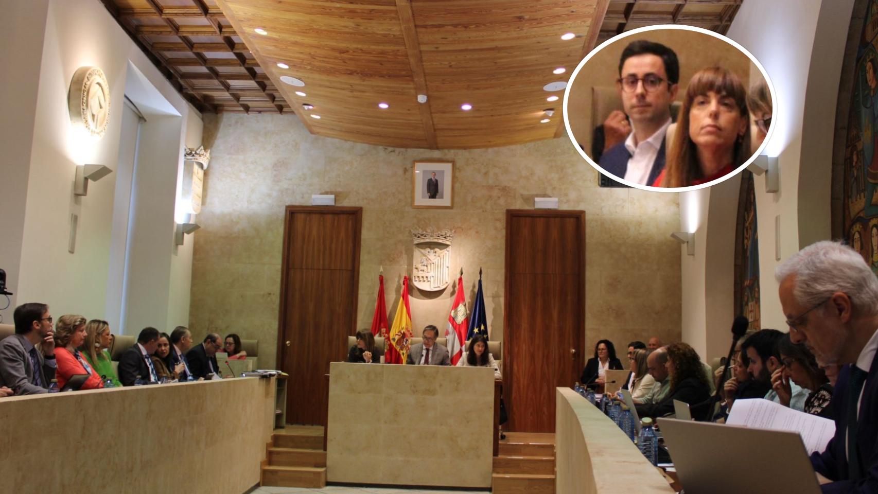 Imagen del pleno ordinario de mayo en el Ayuntamiento de Salamanca. En el círculo: José Luis Mateos y Pilar Sánchez.