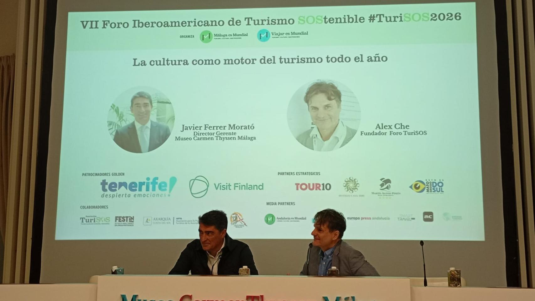 Javier Ferrer, director gerente del Museo Carmen Thyssen, y Alex Che, fundador del Foro TuriSOS. Samuel Baeza.