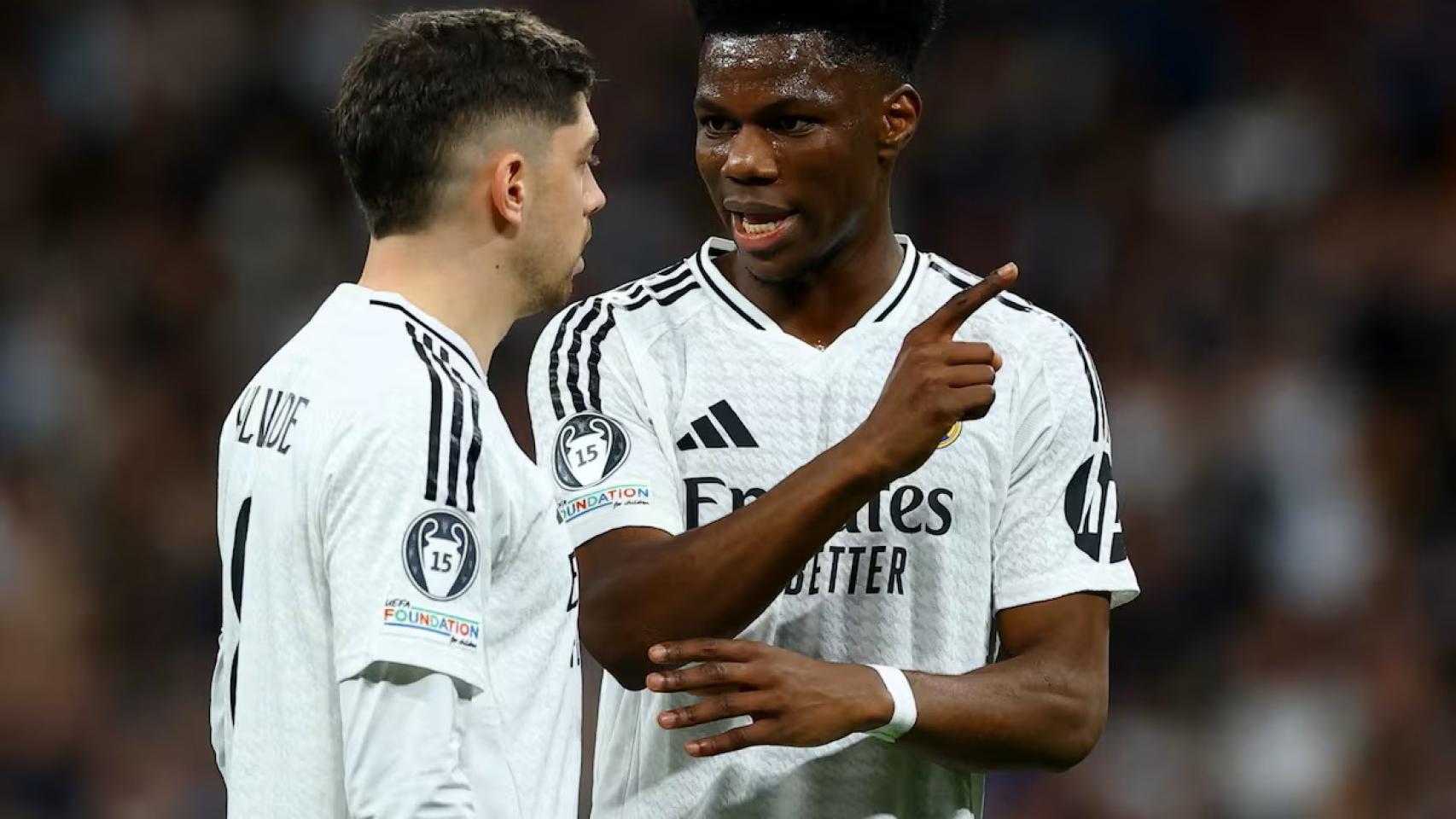Valverde y Tchouaméni, durante un partido del Real Madrid.