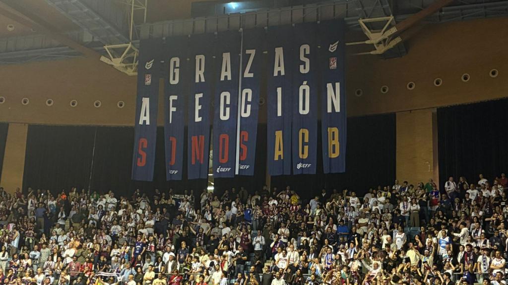 Agradecimiento al apoyo de la afición toda la temporada.